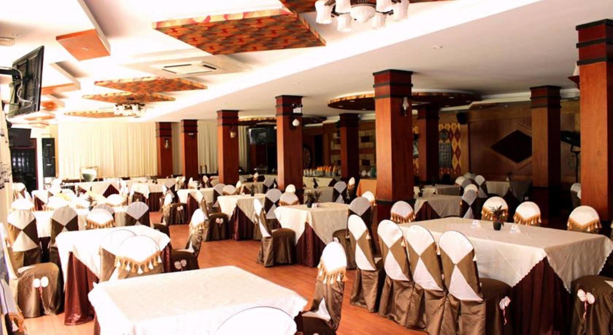 Cuu Long Hotel Кантхо Экстерьер фото